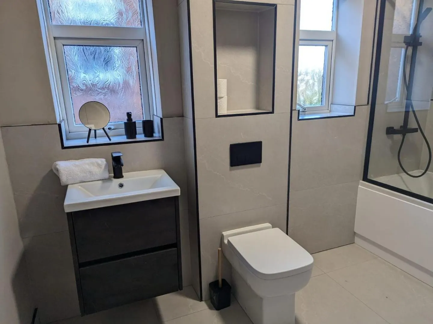 Newcastle City West Executive Apartment Newcastle Upon Tyne