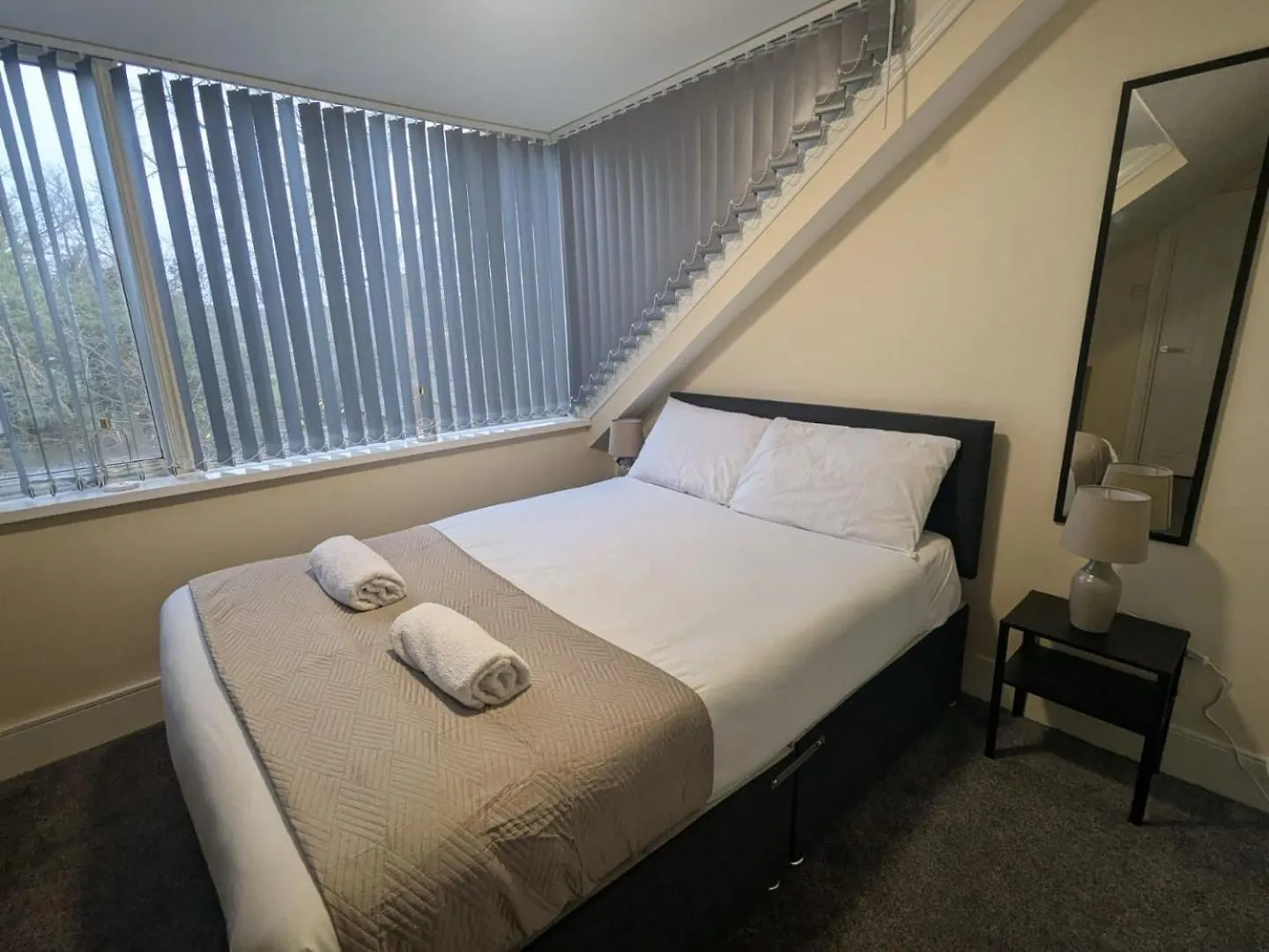 Newcastle City West Executive Apartment